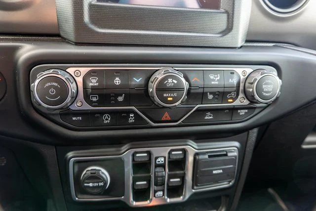 Used 2023 Gray Jeep Sport S image 25