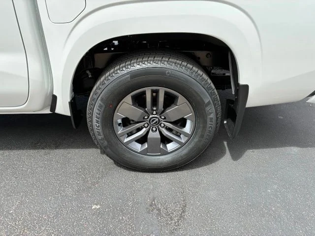 New 2026 Glacier White Nissan Crew Cab SV image 17