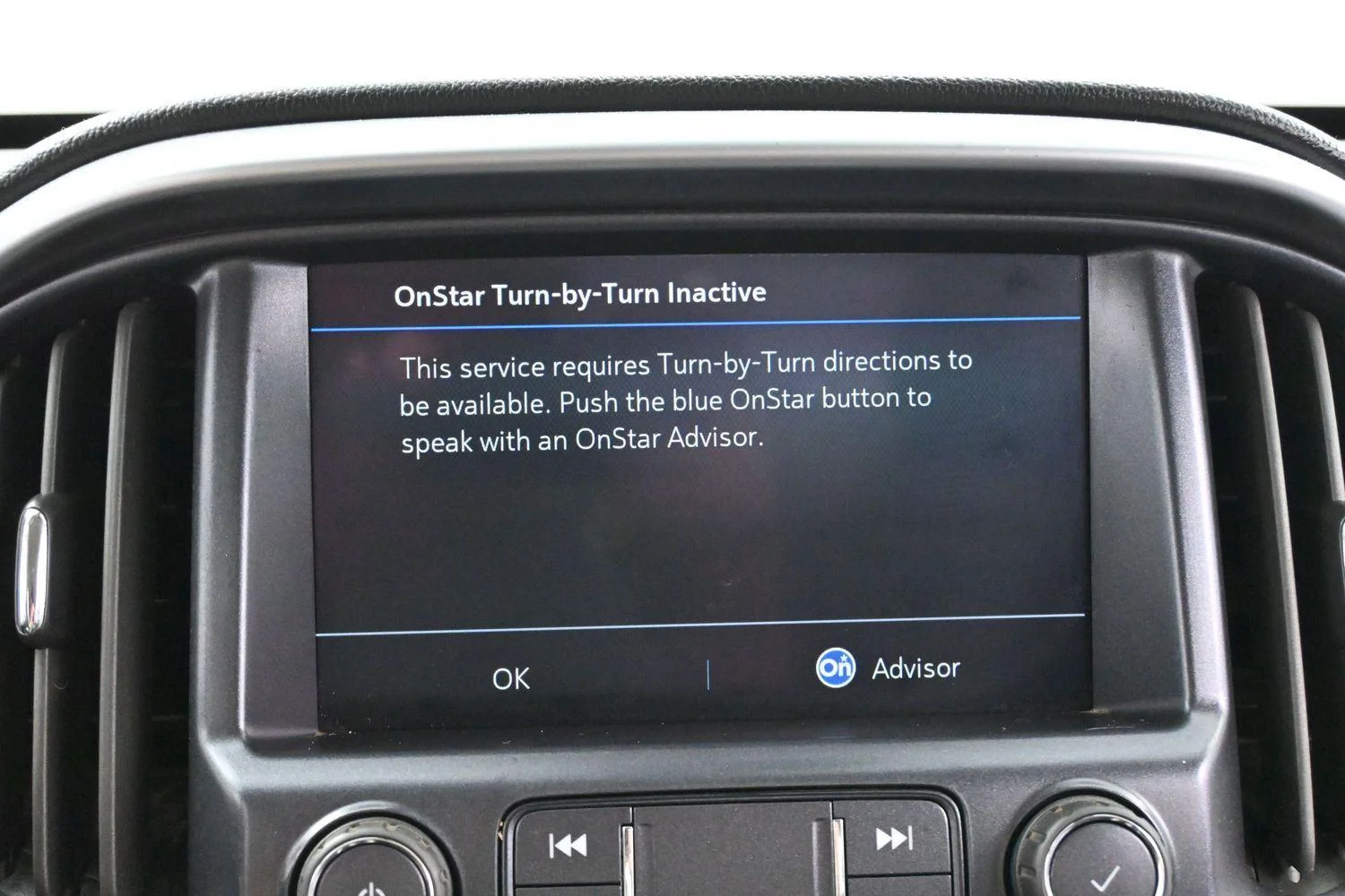Used 2022 Summit White Chevrolet 4WD LT image 21