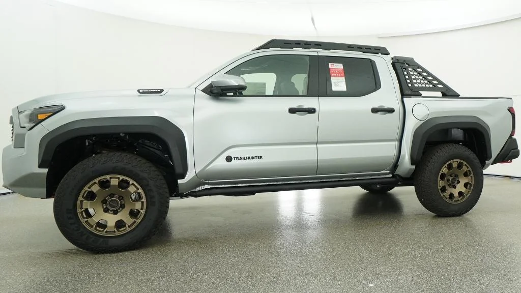 New 2026 Celestial Silver Metallic Toyota Trailhunter image 51