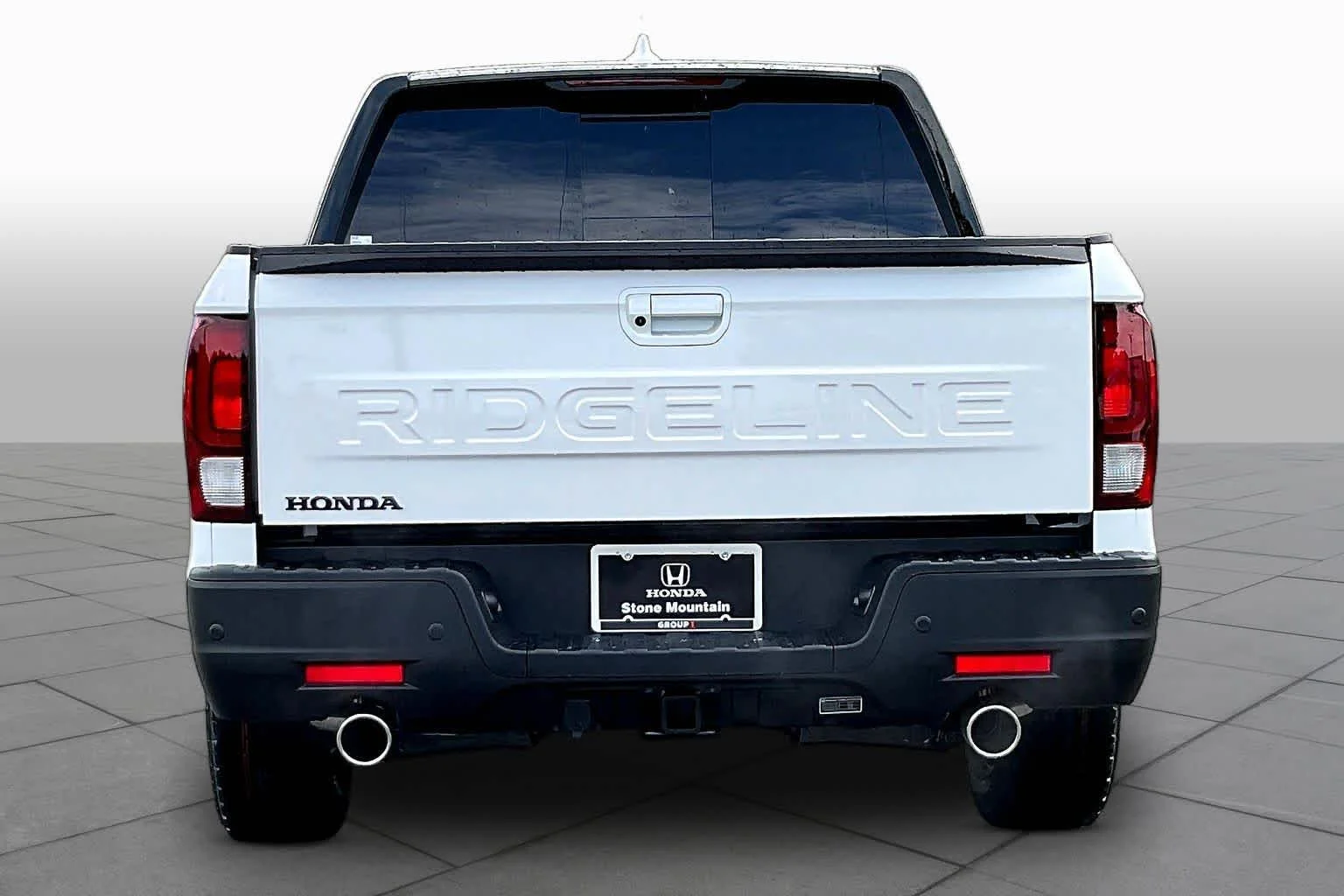 New 2026 Platinum White Pearl Honda Black Edition image 4
