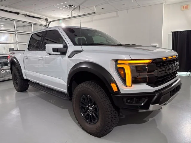 Used 2025 White Ford Raptor image 1