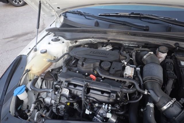 Used 2023 White Pearl Kia GT-Line image 42