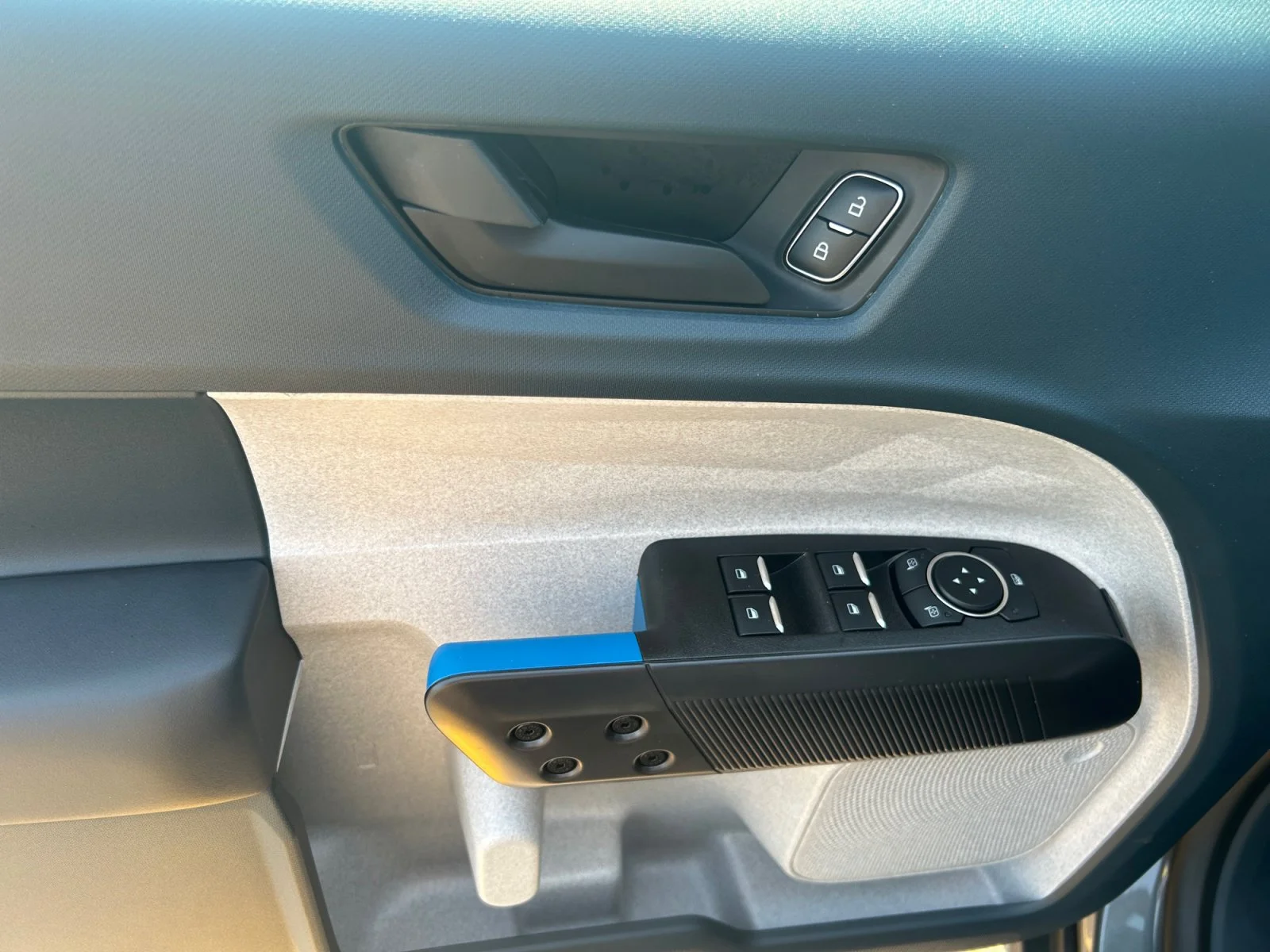 New 2026 Carbonized Grey Metallic Ford XLT image 16