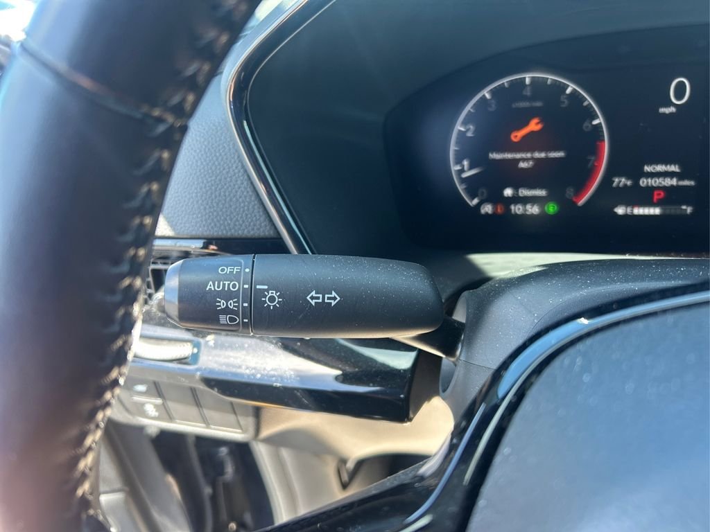 Used 2024 sparkle silver metallic Honda EX-L image 15