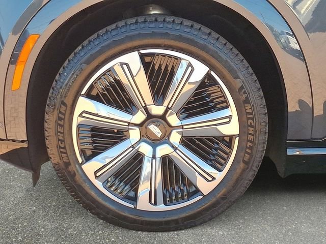 2025 Cadillac Escalade IQ Luxury 1 - Photo 8