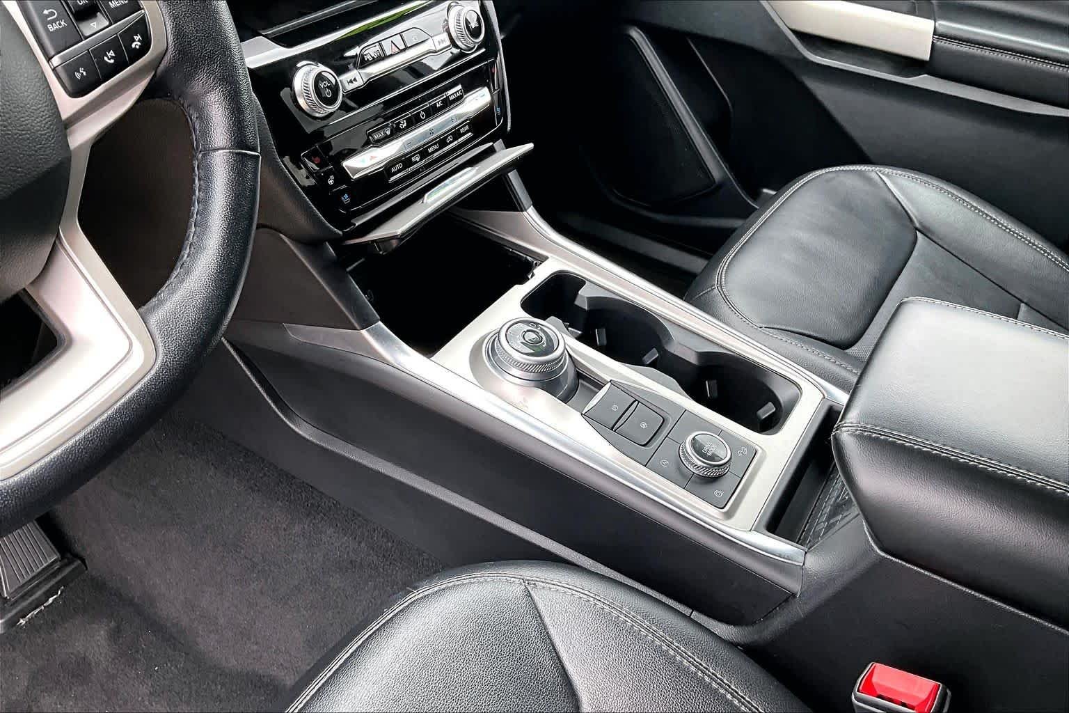 Used 2023 Iconic Silver Ford Limited image 15