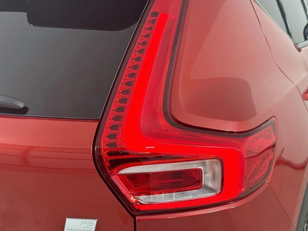 Used 2021 Red Volvo P8 image 27