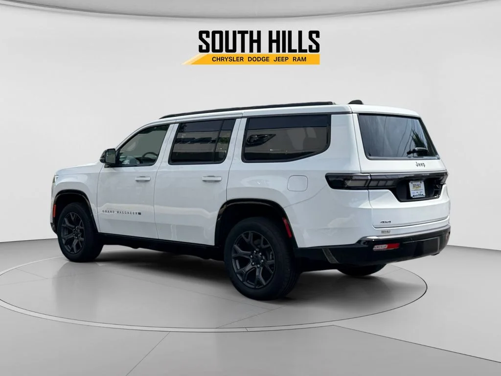 New 2026 Bright White Clear-Coat Exterior Paint Jeep Limited Altitude image 3