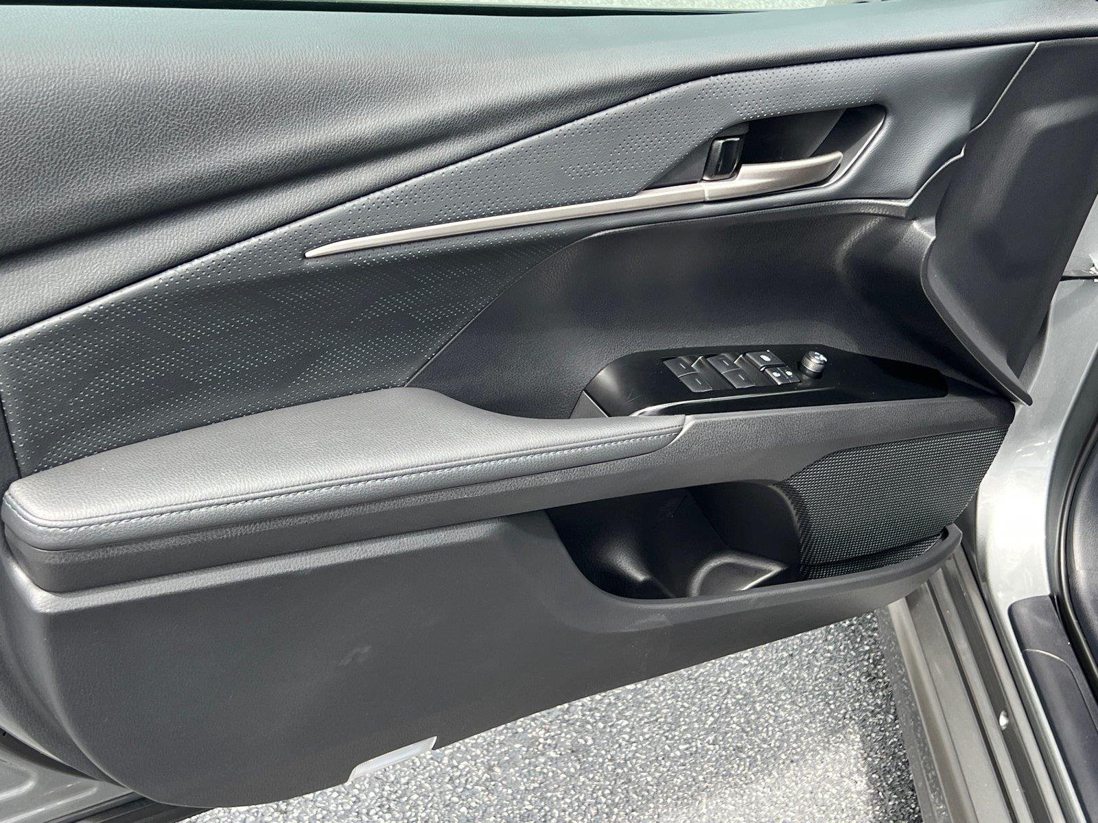 Used 2025 Heavy Metal Toyota XSE image 10