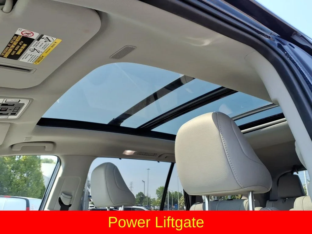 Used 2025  Toyota Limited image 19