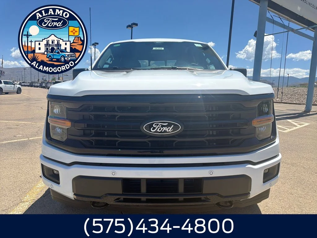 New 2026 Oxford White Ford XLT image 8