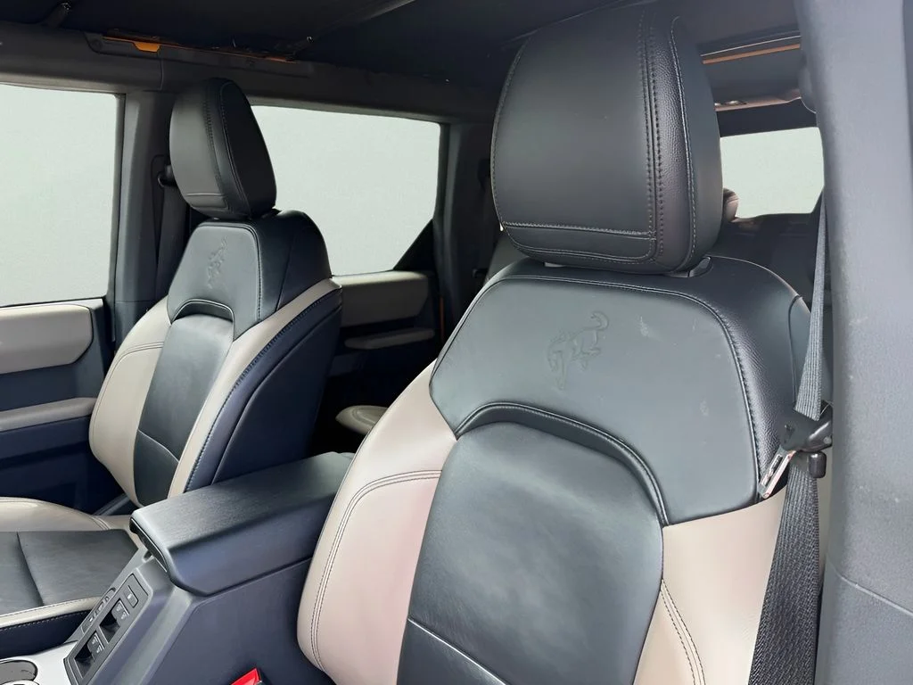 Used 2022 Orange Ford Wildtrak image 19