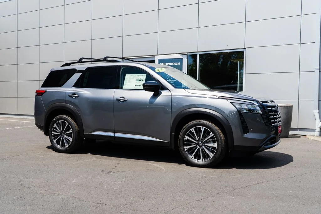New 2026 Gun Metallic Nissan Platinum image 30