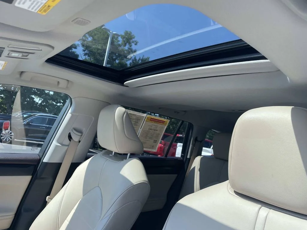Used 2021 Brown Toyota XLE image 24
