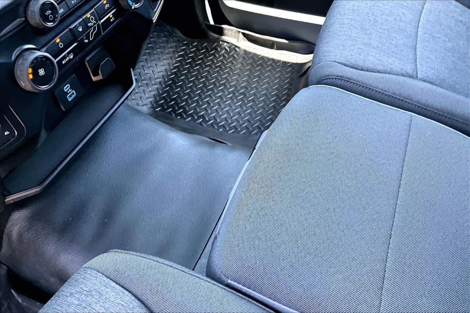 Used 2024 Agate Black Metallic Ford XL image 17