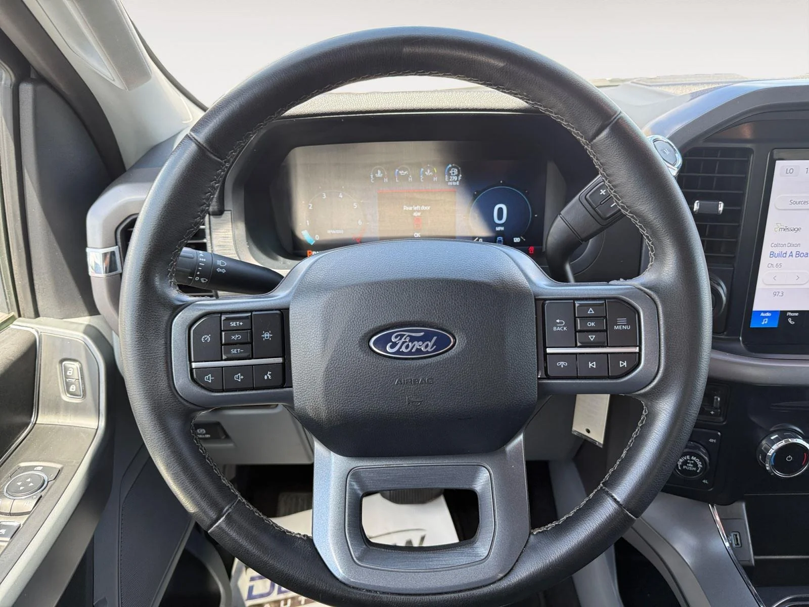 Used 2024 Oxford White Ford XLT image 16