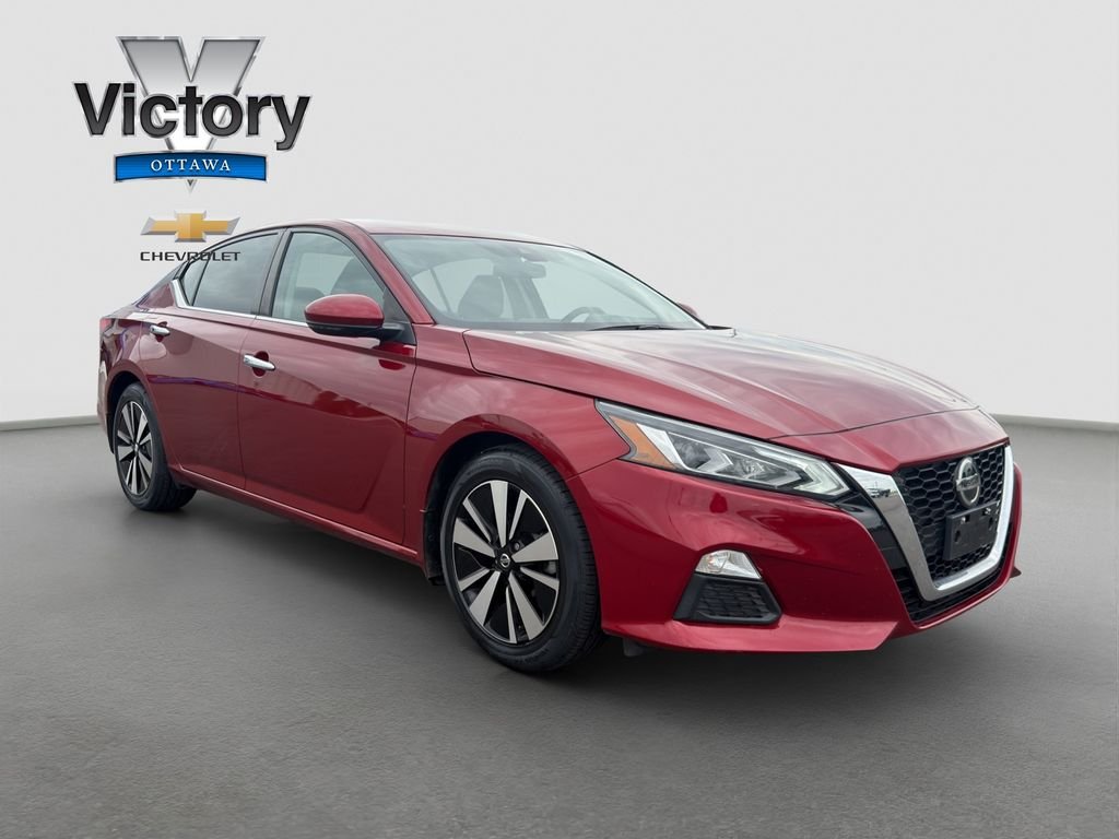 Used 2021 Red Nissan 2.5 SV image 8