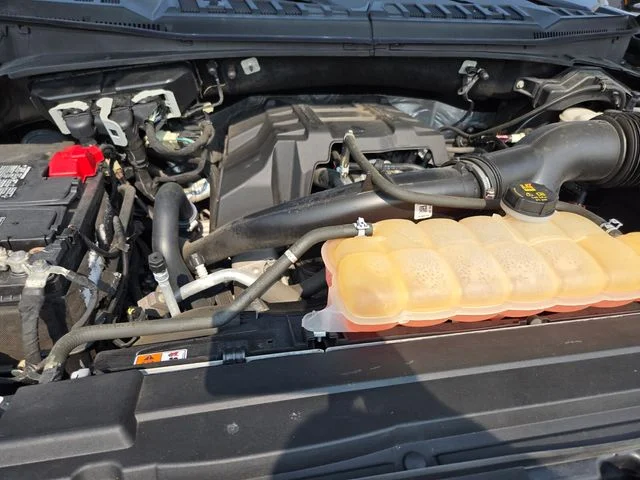 Used 2018 Gray Ford XL image 23