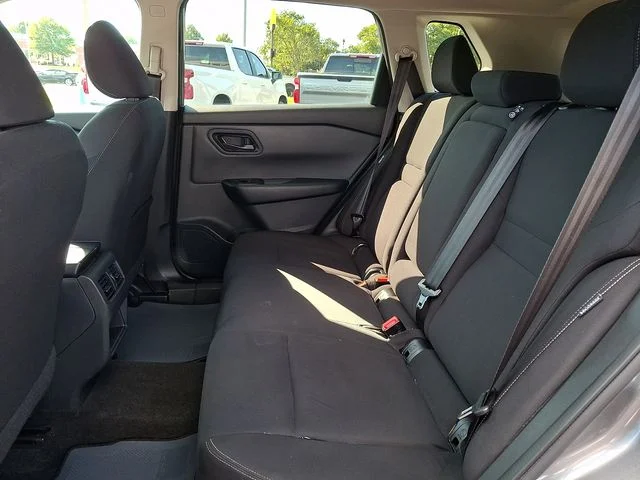 Used 2024 Gray Nissan S image 10