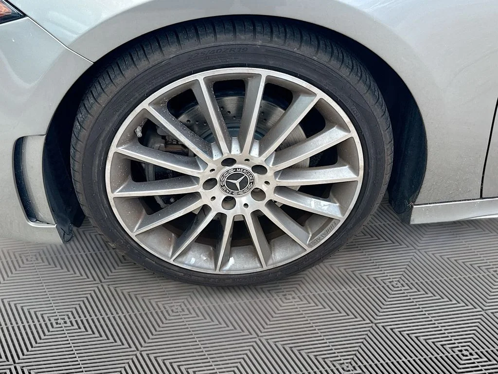 Used 2019 Gold Mercedes-Benz A 220 image 31