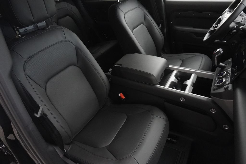 2026 Land Rover Defender V8 - Photo 24