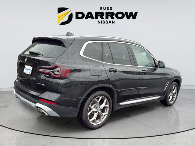 Used 2023  BMW xDrive30i image 5