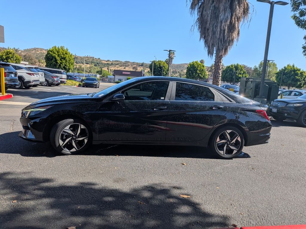 Certified Used 2023 Black Hyundai Limited image 4