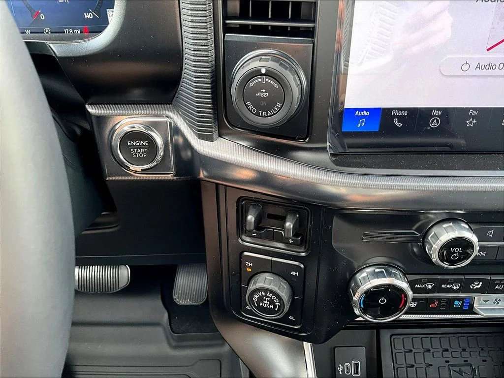 New 2026 Shelter Green Ford Raptor® image 23