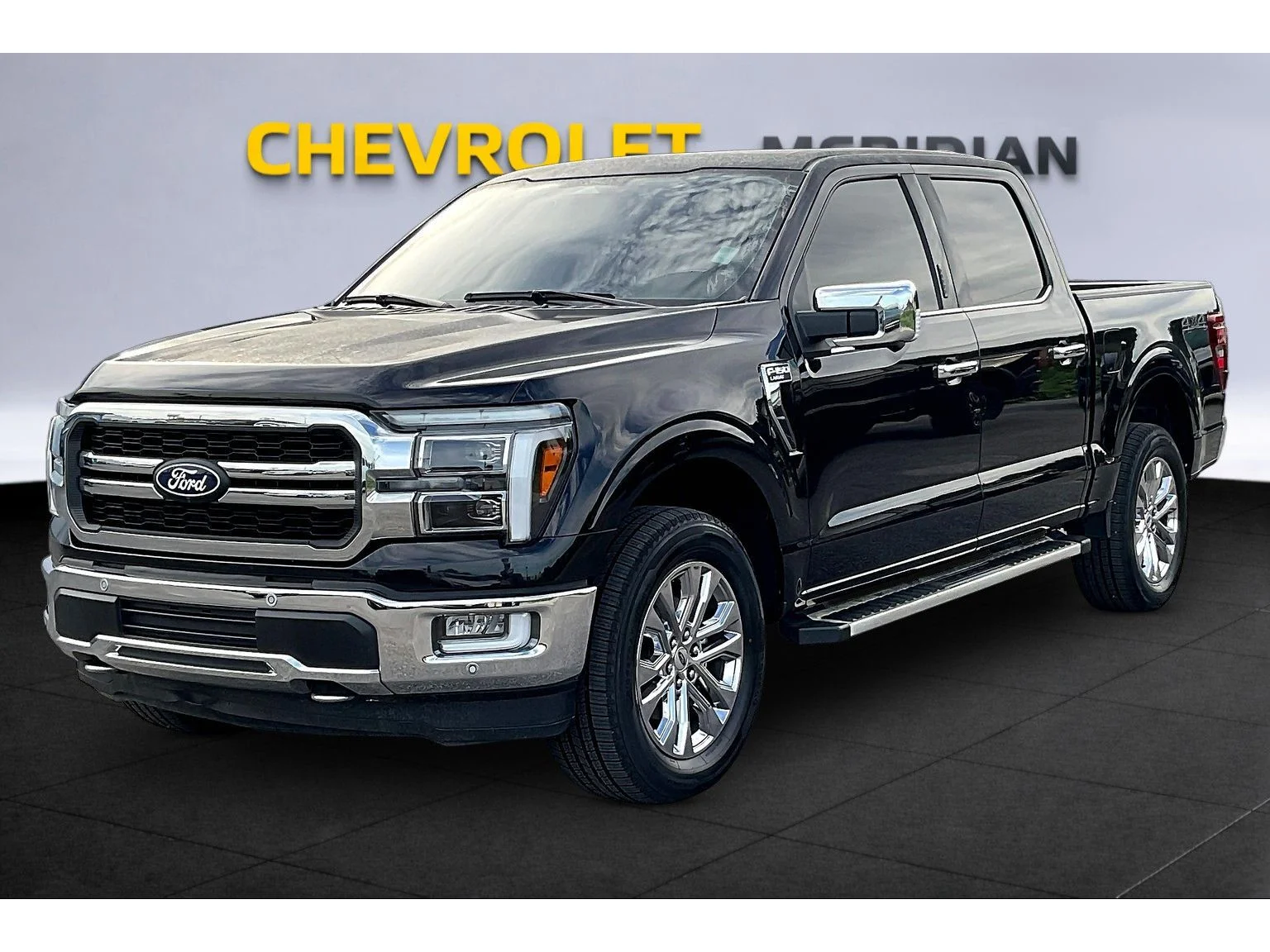 Used 2024 Black Ford LARIAT image 9