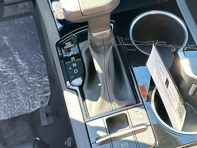 New 2026 Snow White Pearl Kia GT image 17