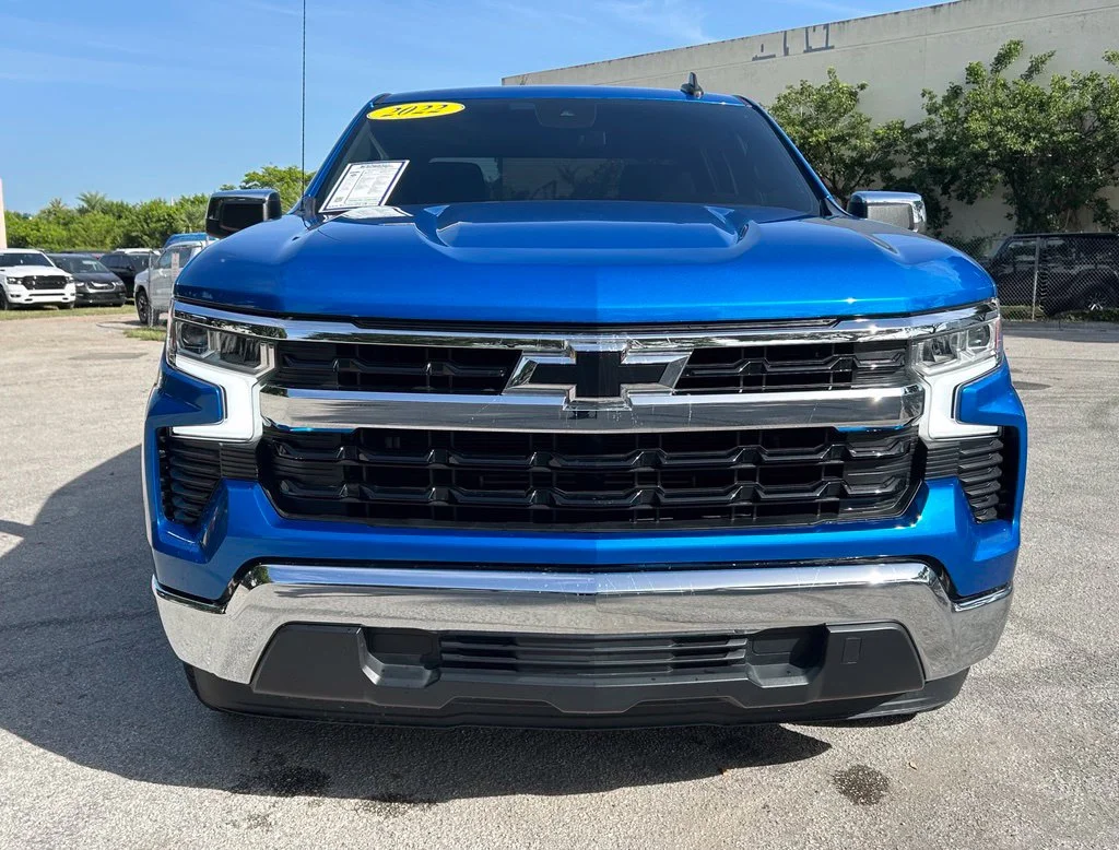 Used 2022 Glacier Blue Metallic Chevrolet LT image 1