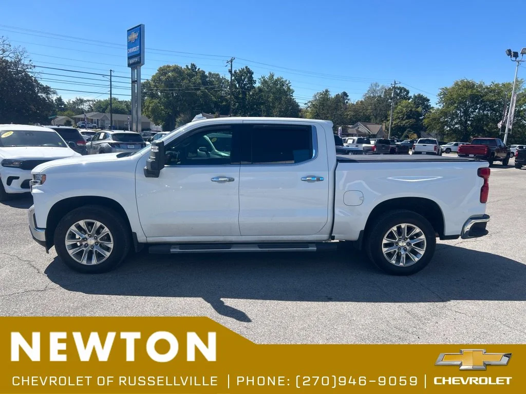 Used 2021 Summit White Chevrolet LTZ image 11