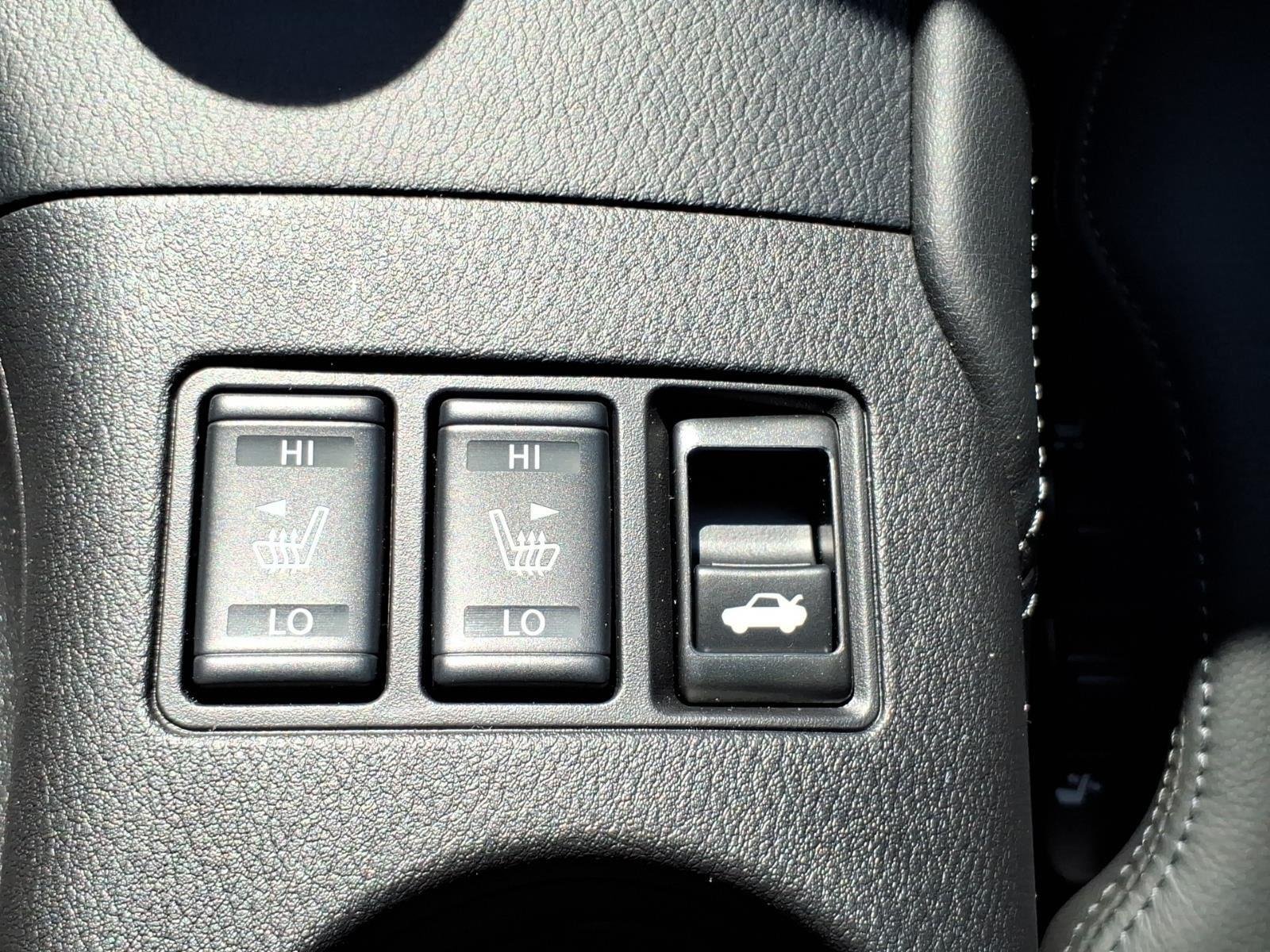 New 2026 Boulder Gray Pearl / Super Black Two-tone Nissan Performance image 20
