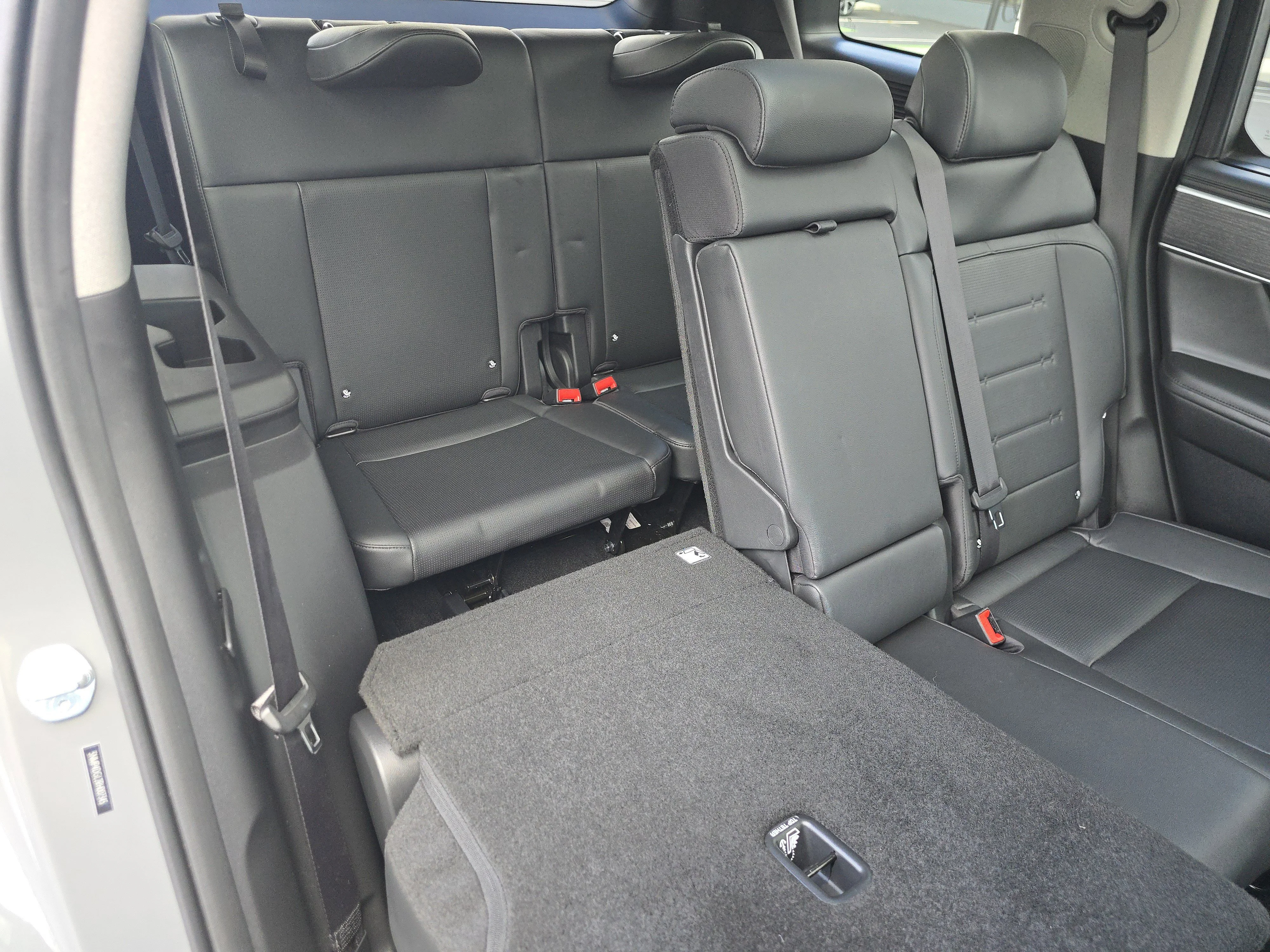 Used 2024 Hampton Gray Hyundai Limited image 21