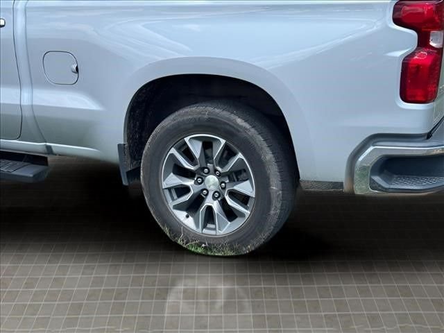 Used 2020 Silver Chevrolet LT image 11