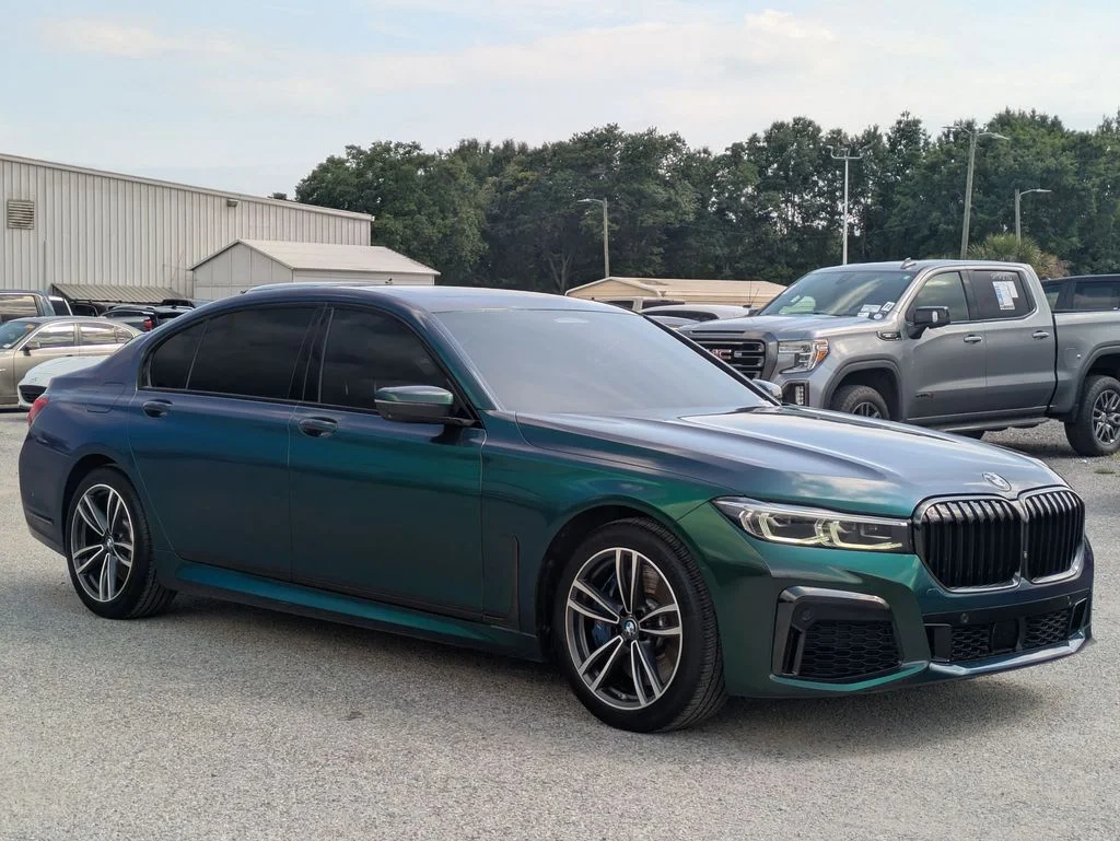 Used 2020 Gray BMW 750i xDrive image 7