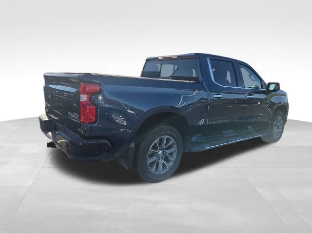 Used 2021 Blue Chevrolet High Country image 6