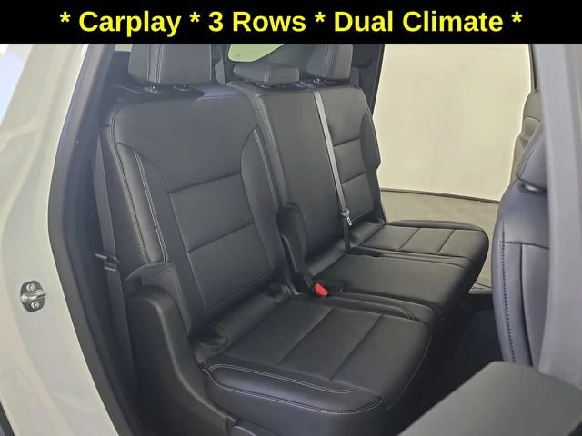 Used 2025 Summit White Chevrolet LT image 28