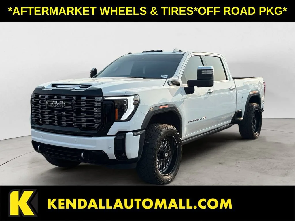 Used 2025 Summit White GMC Denali Ultimate image 1