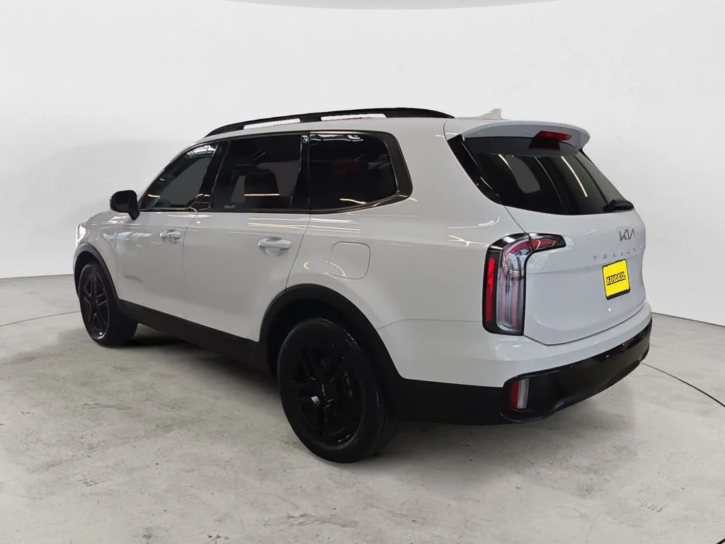 Used 2024 White Kia EX X-Line image 7