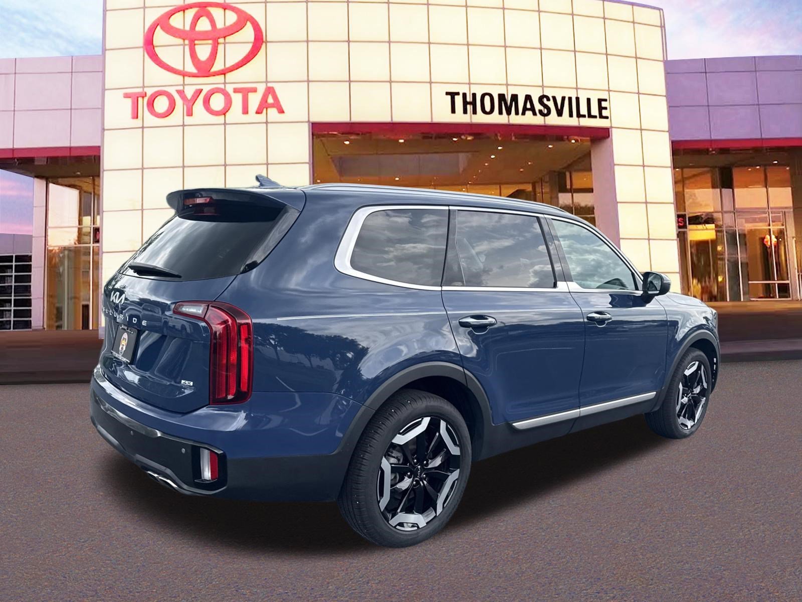 Used 2025 Midnight Lake Blue Kia S image 5