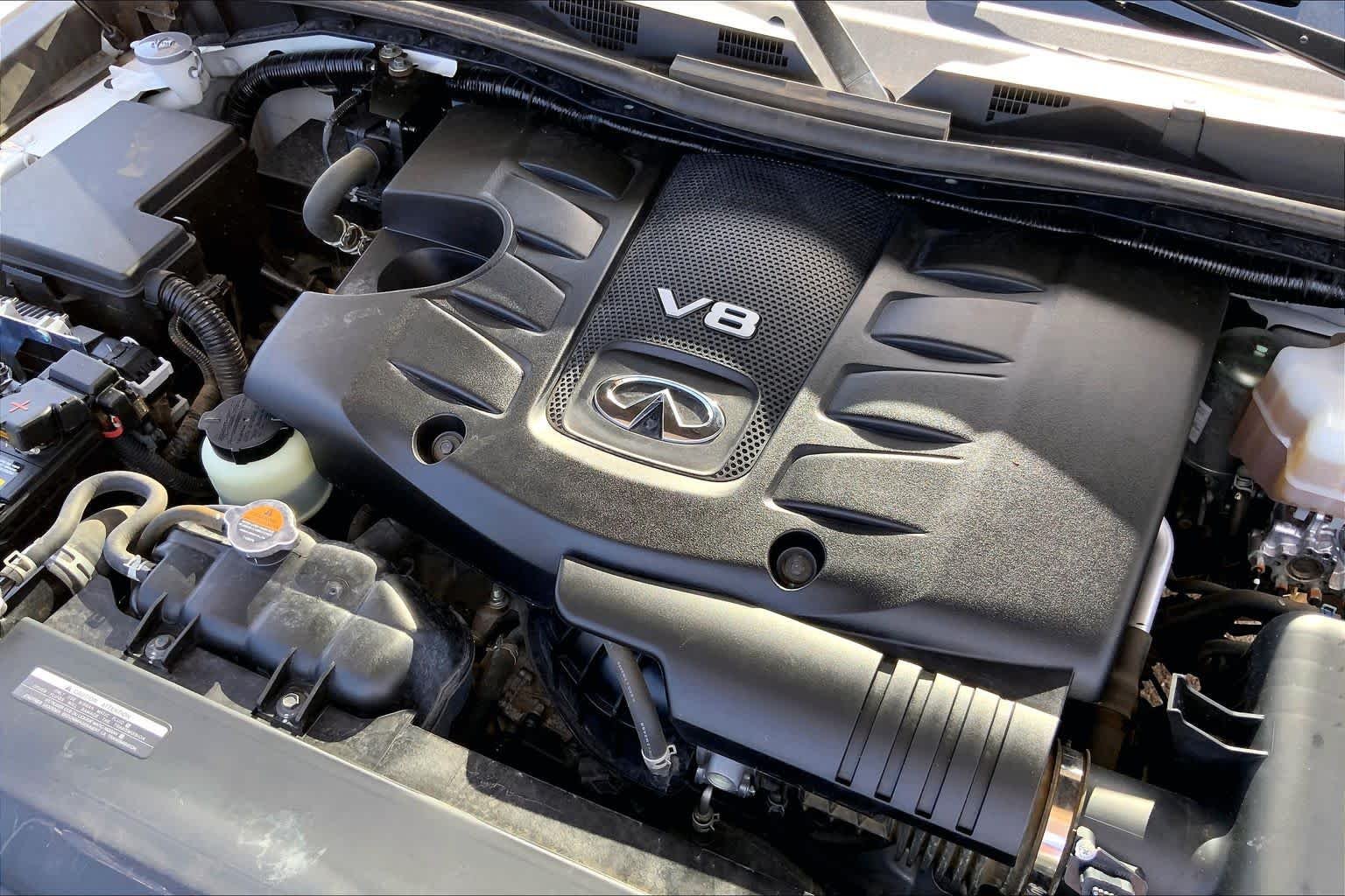 Used 2022 Moonstone White INFINITI LUXE image 33