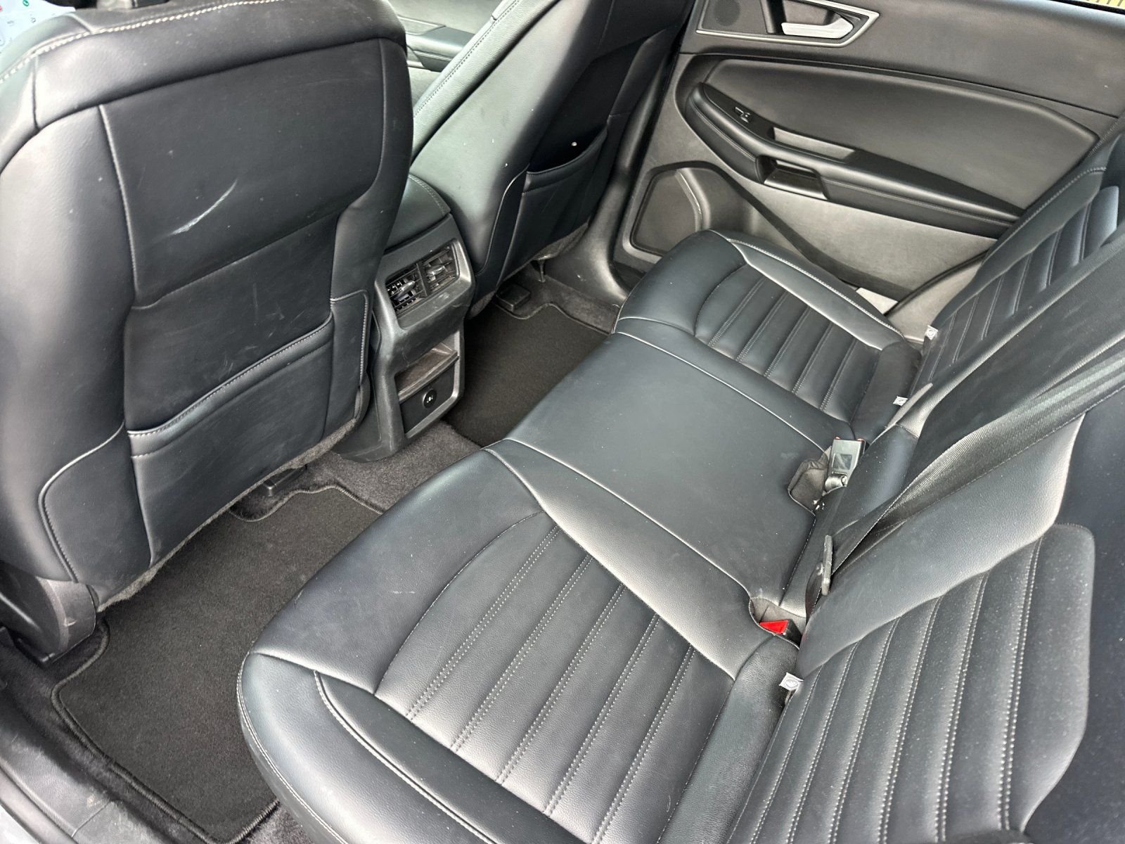 Used 2024 Gray Ford SEL image 11