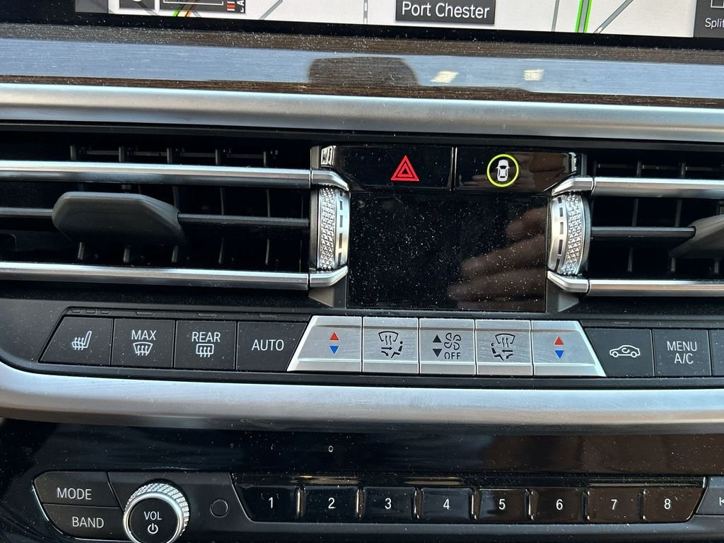 Certified Used 2024 White BMW xDrive30i image 19