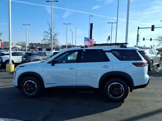 New 2026 Everest White Pearl TriCoat Nissan Rock Creek image 6