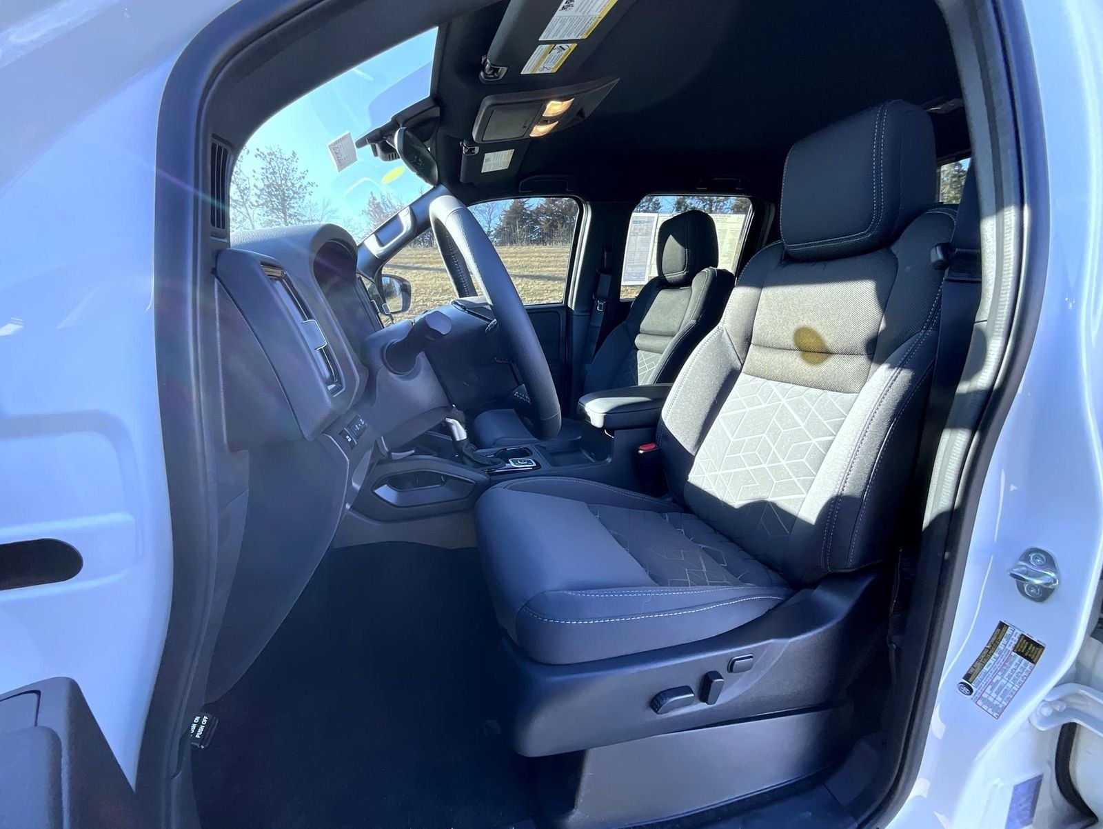 2026 Nissan Frontier SV - Photo 10
