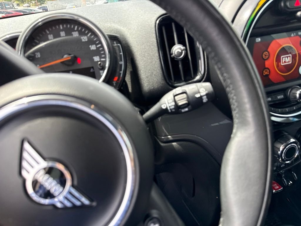 Used 2019 Light White MINI Classic image 25