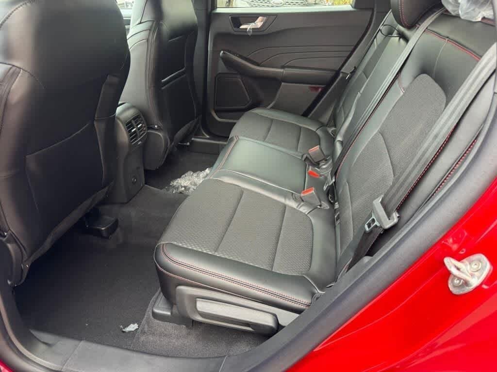 New 2026 Rapid Red Metallic Tinted Clearcoat Ford ST-Line image 10