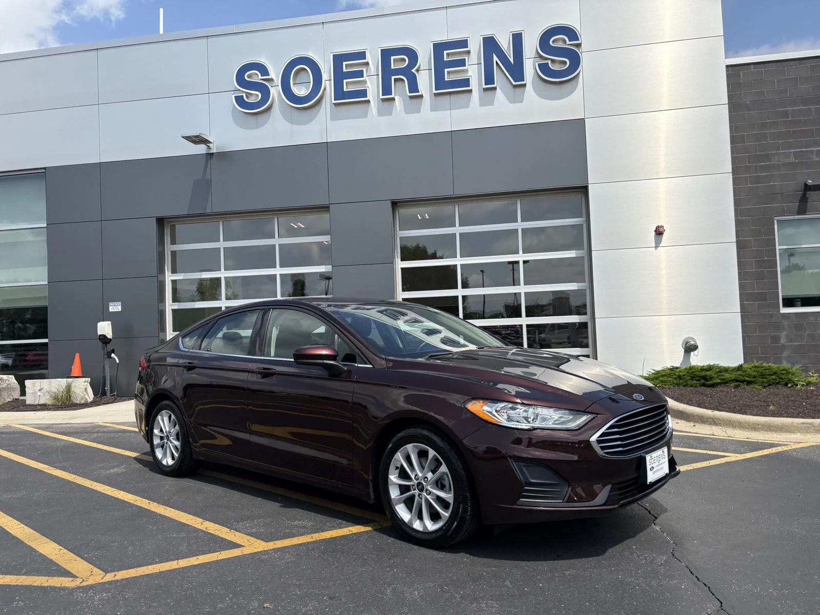 Used 2019 Rich Copper Metallic Tinted Clearcoat Ford SE image 1